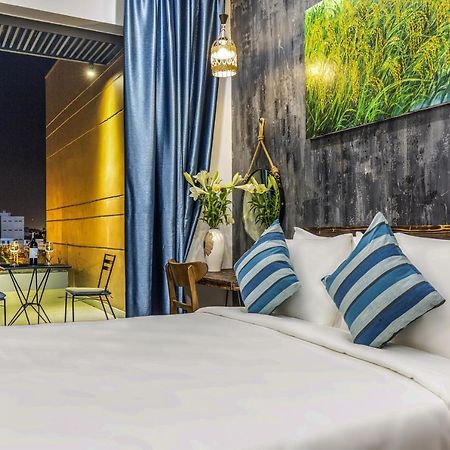Caprice Hotel Danang Экстерьер фото